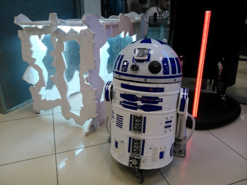 Квест Спасти R2D2